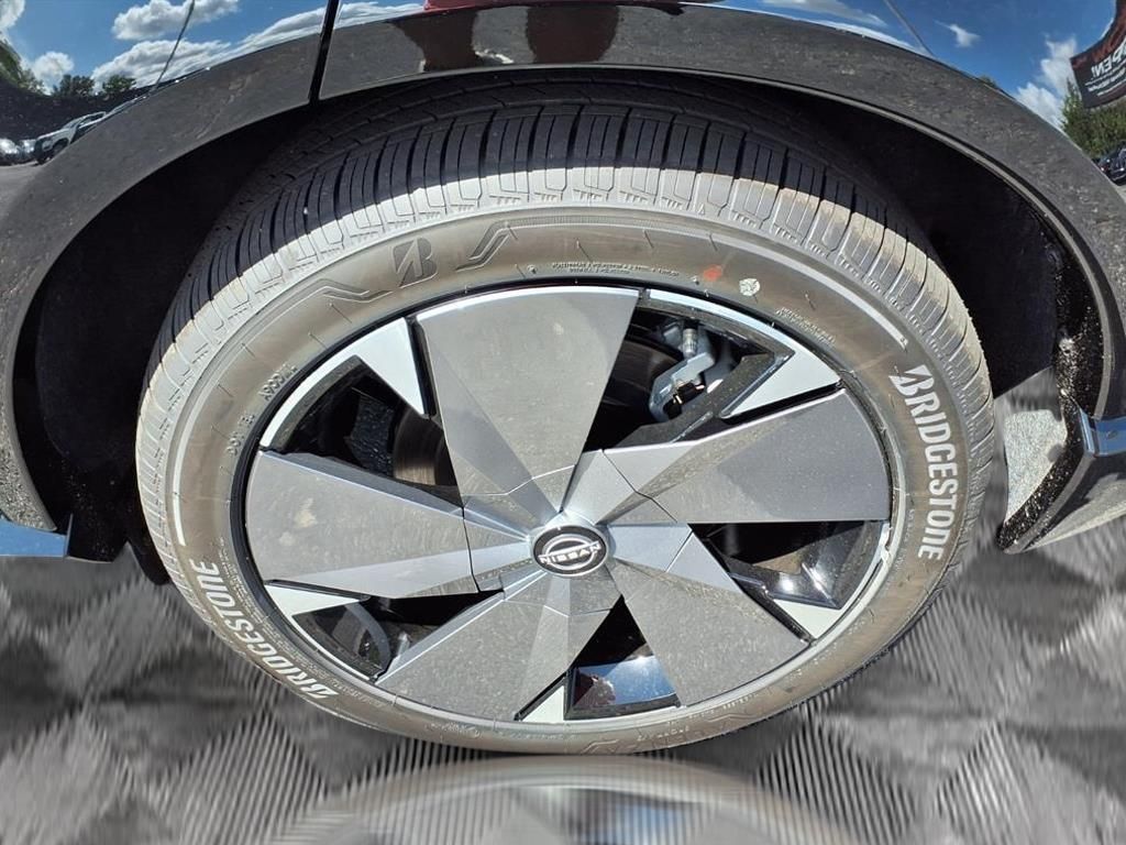 2025 Nissan ARIYA Platinum e-4ORCE photo 16