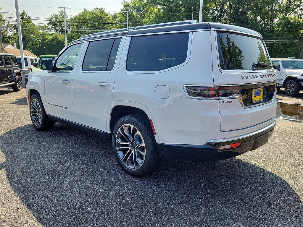 2025 Jeep Grand Wagoneer III photo 2