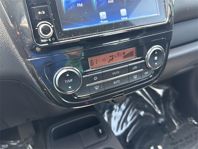 2024 Mitsubishi Mirage LE photo 10
