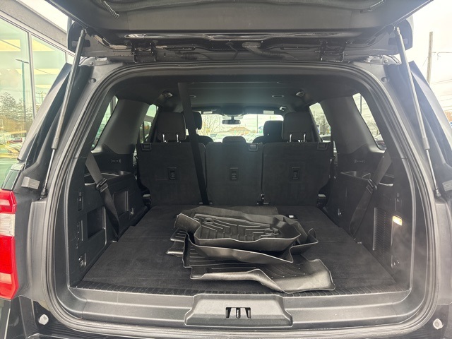 2019 Ford Expedition XLT photo 2