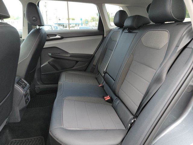 2022 Volkswagen Taos SE photo 11