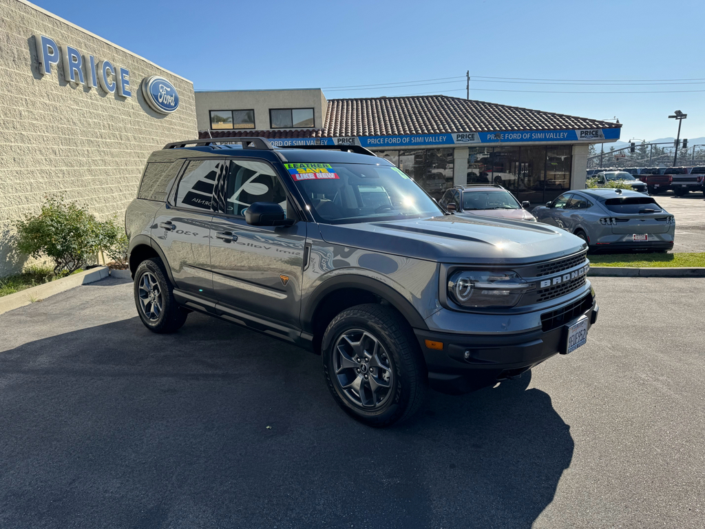 2023 Ford Bronco Sport Badlands photo 2