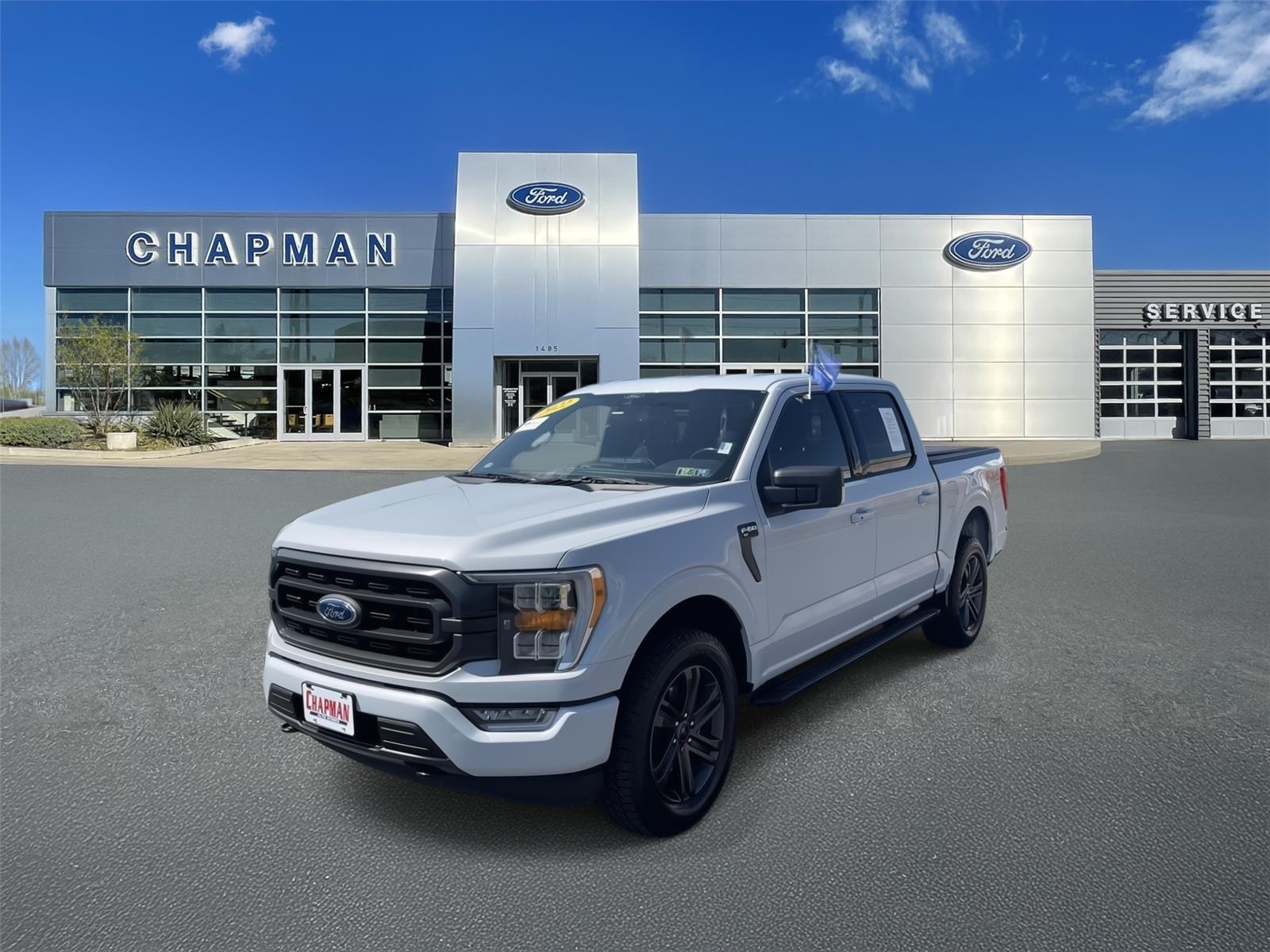 2022 Ford F-150 XLT photo 2