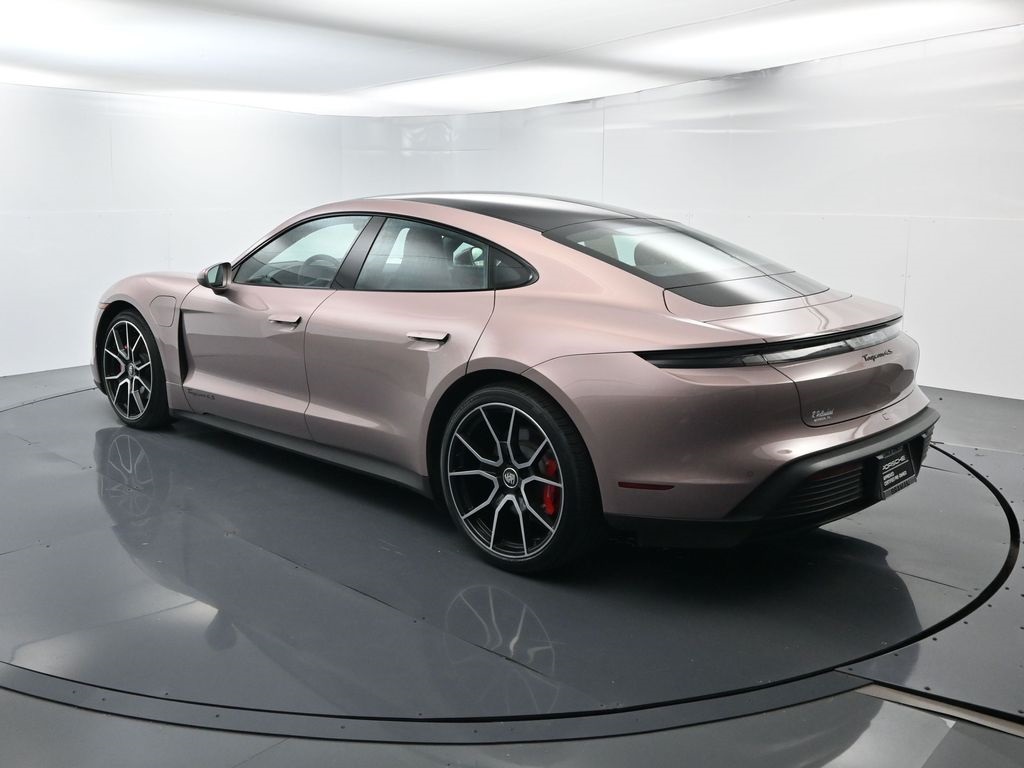 2022 Porsche Taycan 4S photo 2