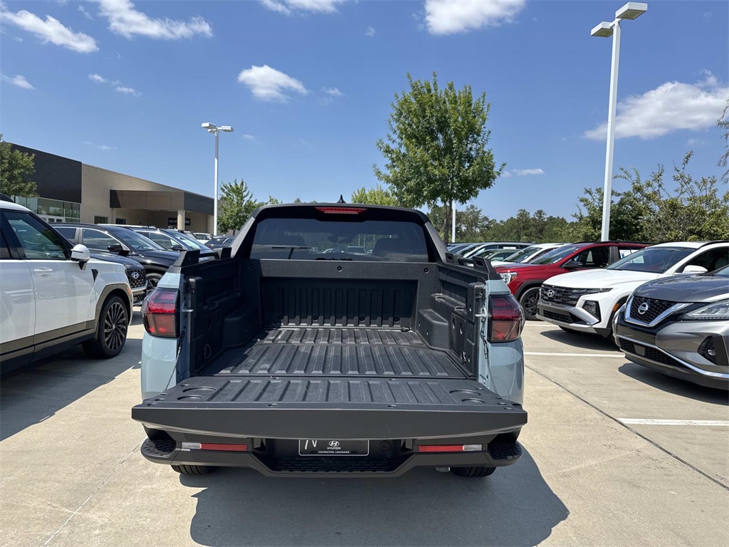 2026 Hyundai Santa Cruz SE photo 3