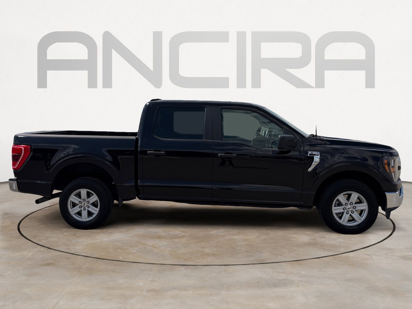 2023 Ford F-150 XLT photo 10
