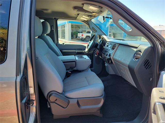 2011 Ford F-250 photo 12