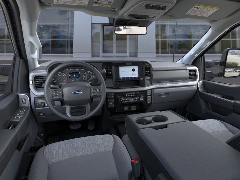 2025 Ford F-350 photo 9