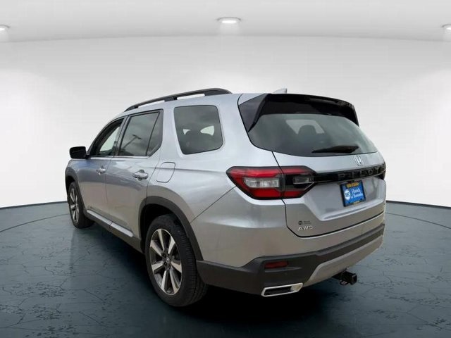 2023 Honda Pilot Touring photo 4