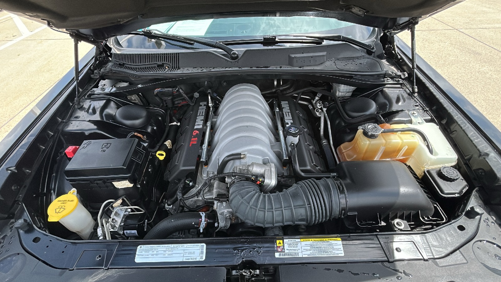 2008 Dodge Challenger SRT8 photo 12