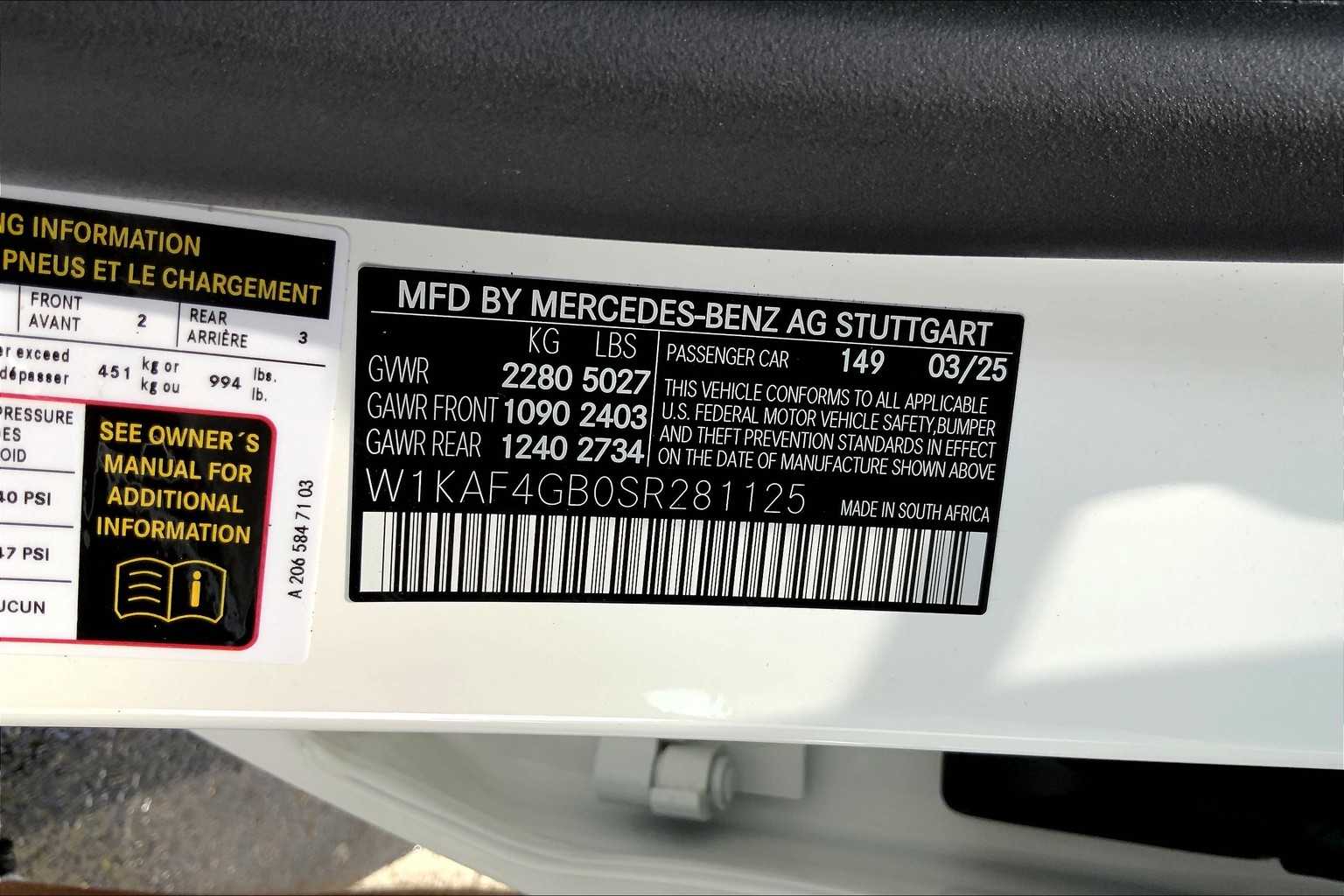 2025 Mercedes Benz C 300 photo 13