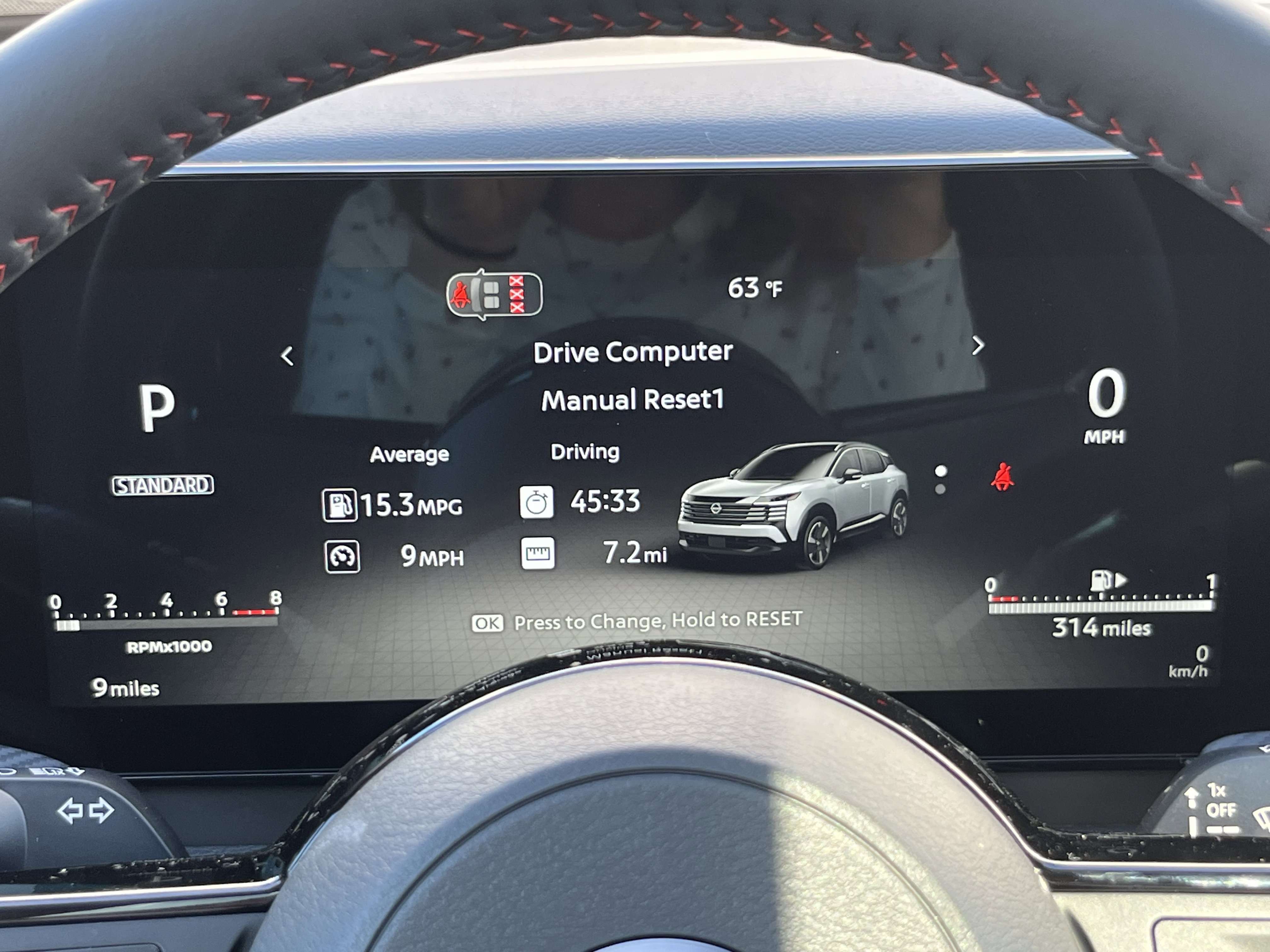 2026 Nissan Kicks SR photo 4