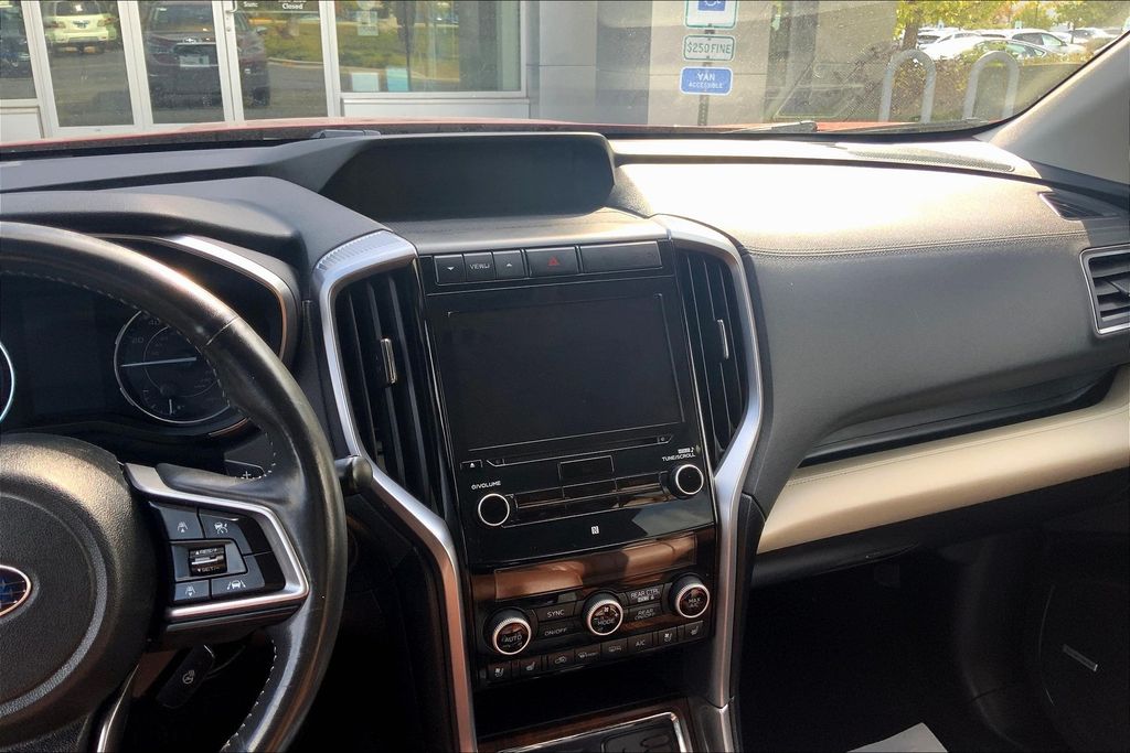 2019 Subaru Ascent Touring photo 3