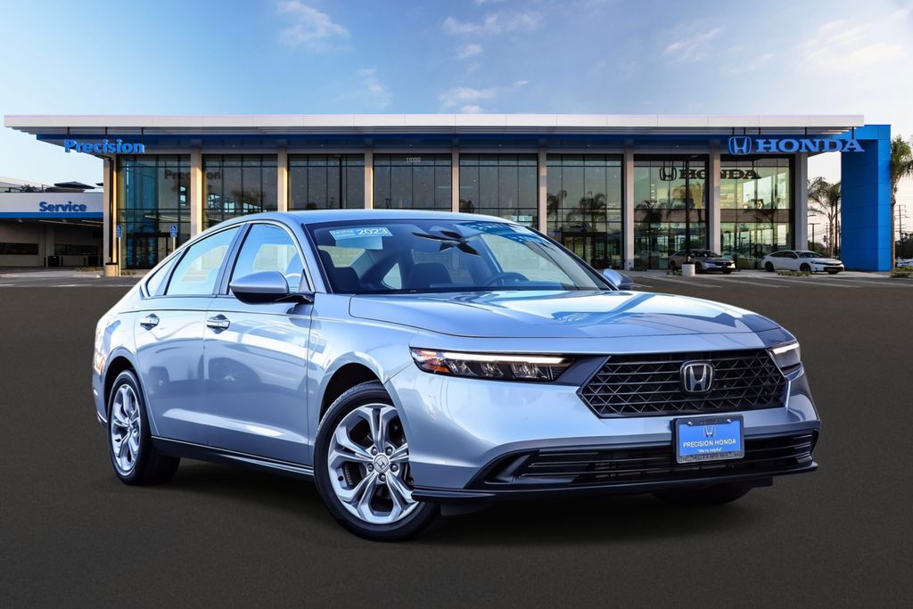 2023 Honda Accord LX's photo
