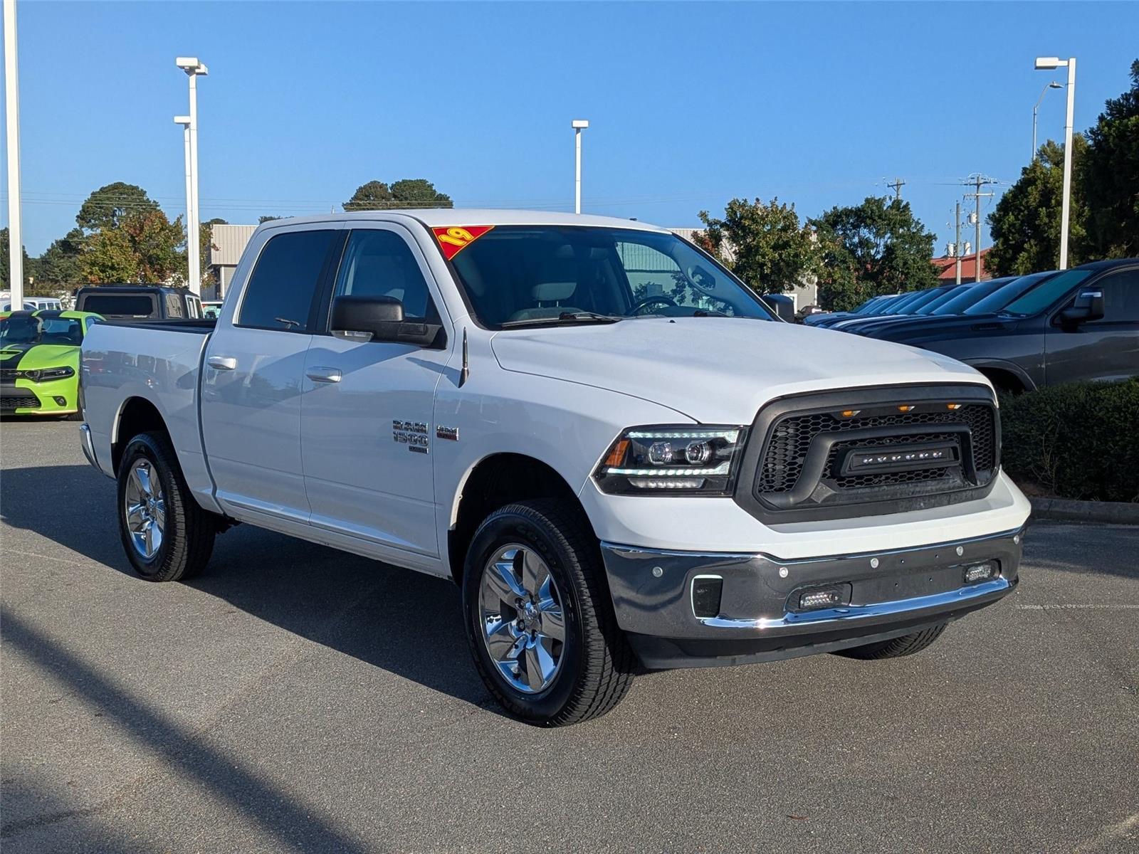 2019 Ram 1500 Classic Big Horn photo 3