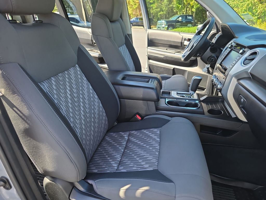 2019 Toyota Tundra SR5 Grade photo 10