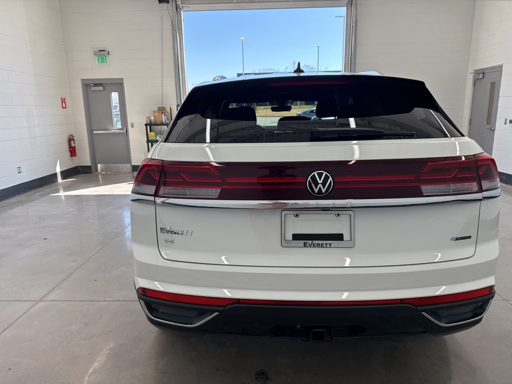 2025 Volkswagen Atlas Cross Sport SE Technology photo 4