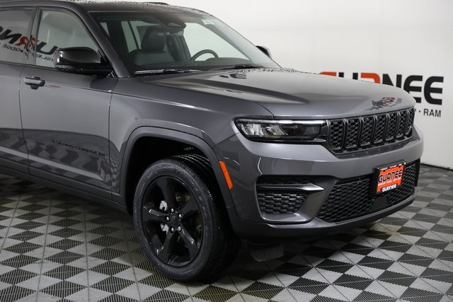 2025 Jeep Grand Cherokee Altitude X photo 21