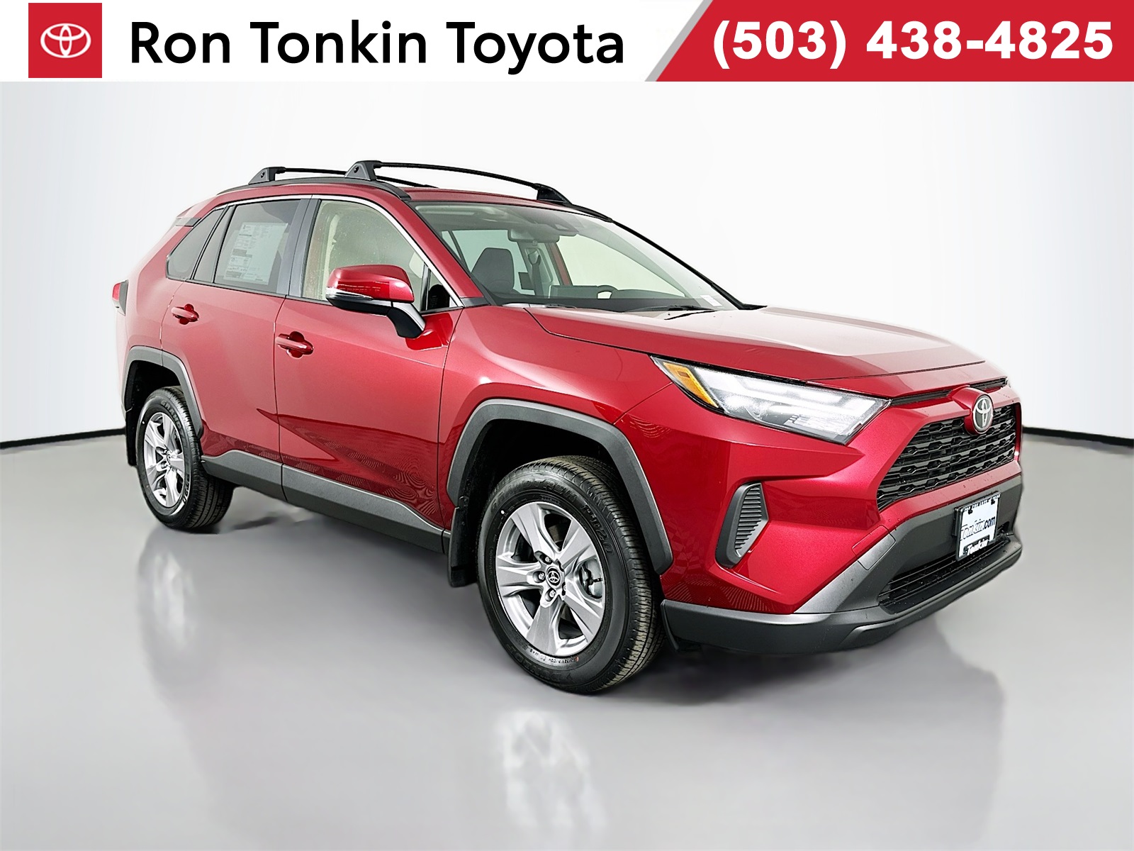 2025 Toyota RAV4 XLE's photo
