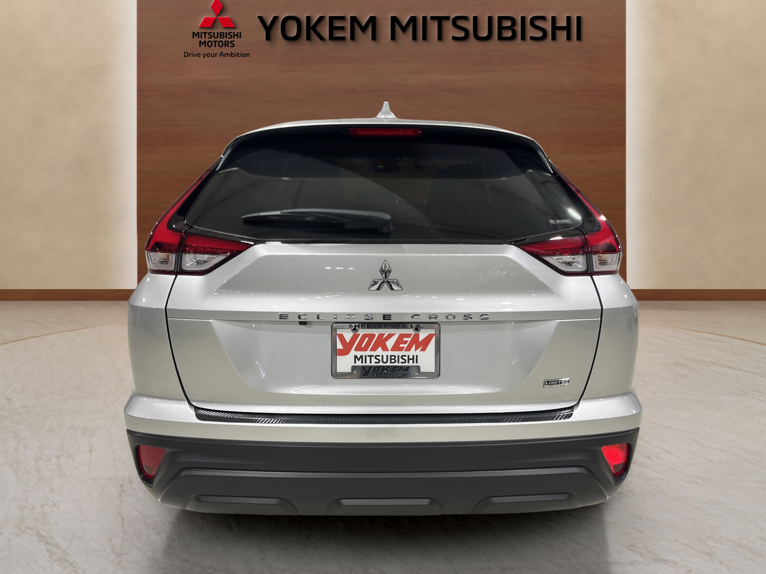 2025 Mitsubishi Eclipse Cross LE Ralliart photo 4