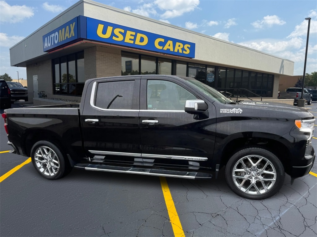 2023 Chevrolet Silverado 1500 High Country photo 4