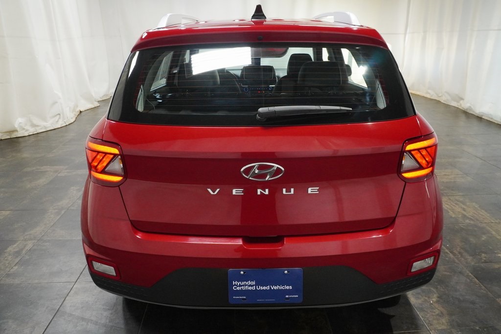 2022 Hyundai Venue SEL Limited photo 4