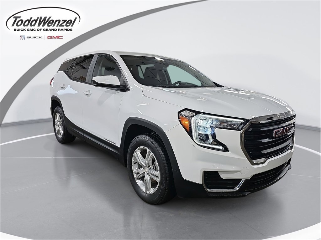 2023 GMC Terrain SLE's photo
