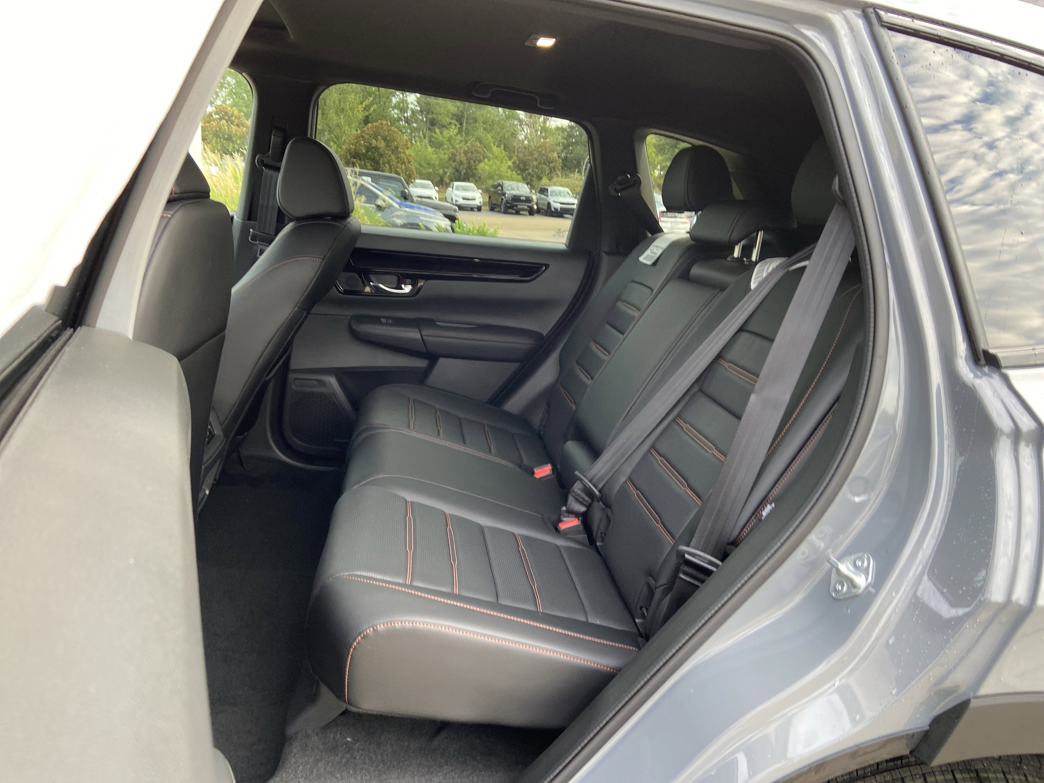 2026 Honda CR-V Sport Touring photo 4
