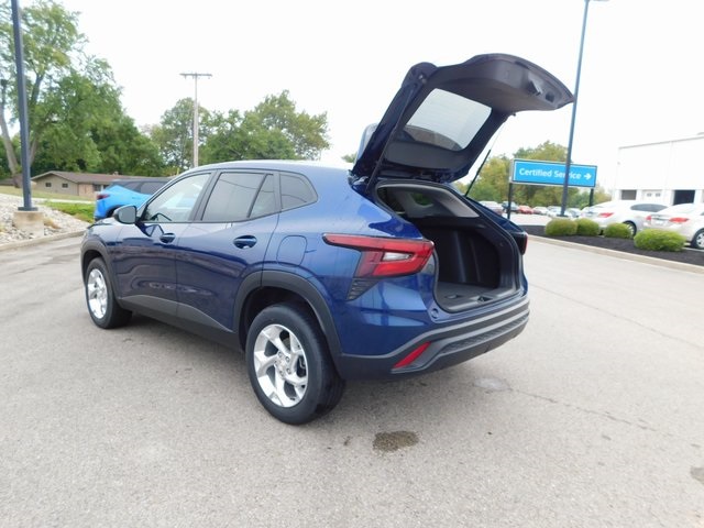 2024 Chevrolet Trax LS photo 20