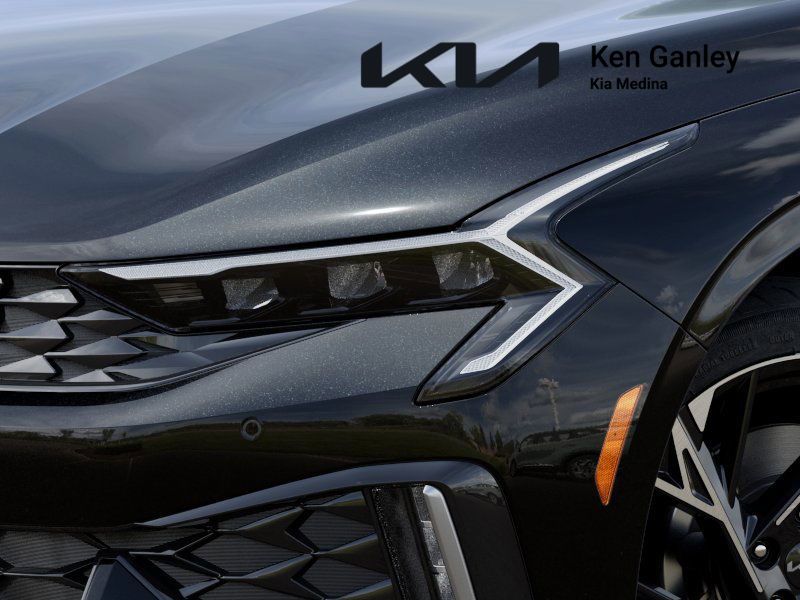 2026 Kia K5 GT-Line photo 8