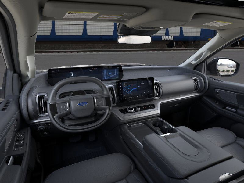 2025 Ford Expedition Platinum MAX photo 9