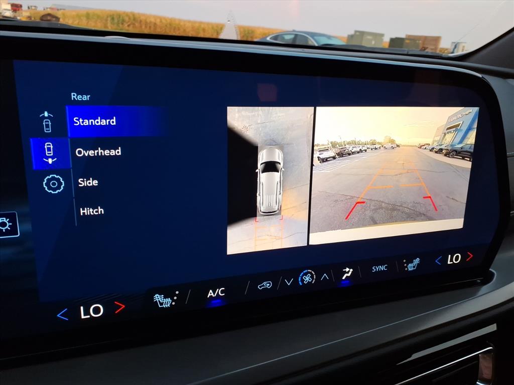 2026 Chevrolet Traverse photo 10