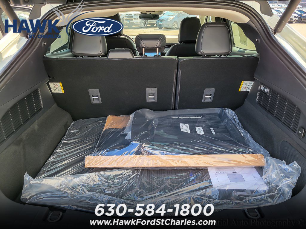 2025 FORD MUSTANG MACH-E - Image 16