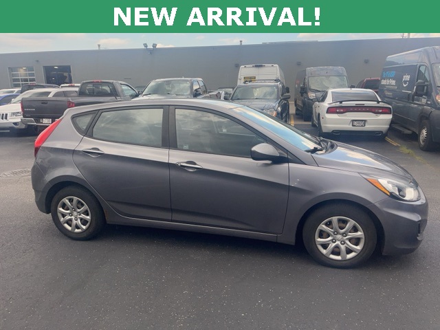 2014 Hyundai Accent GS photo 8