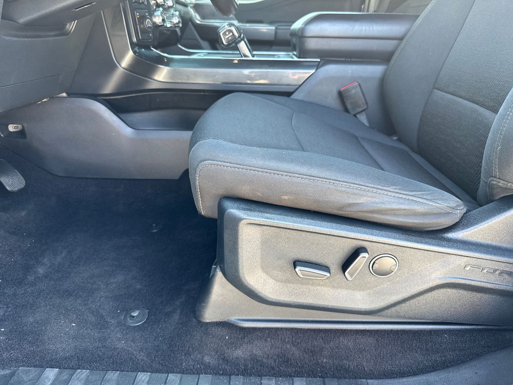 2021 Ford F-150 XLT photo 10