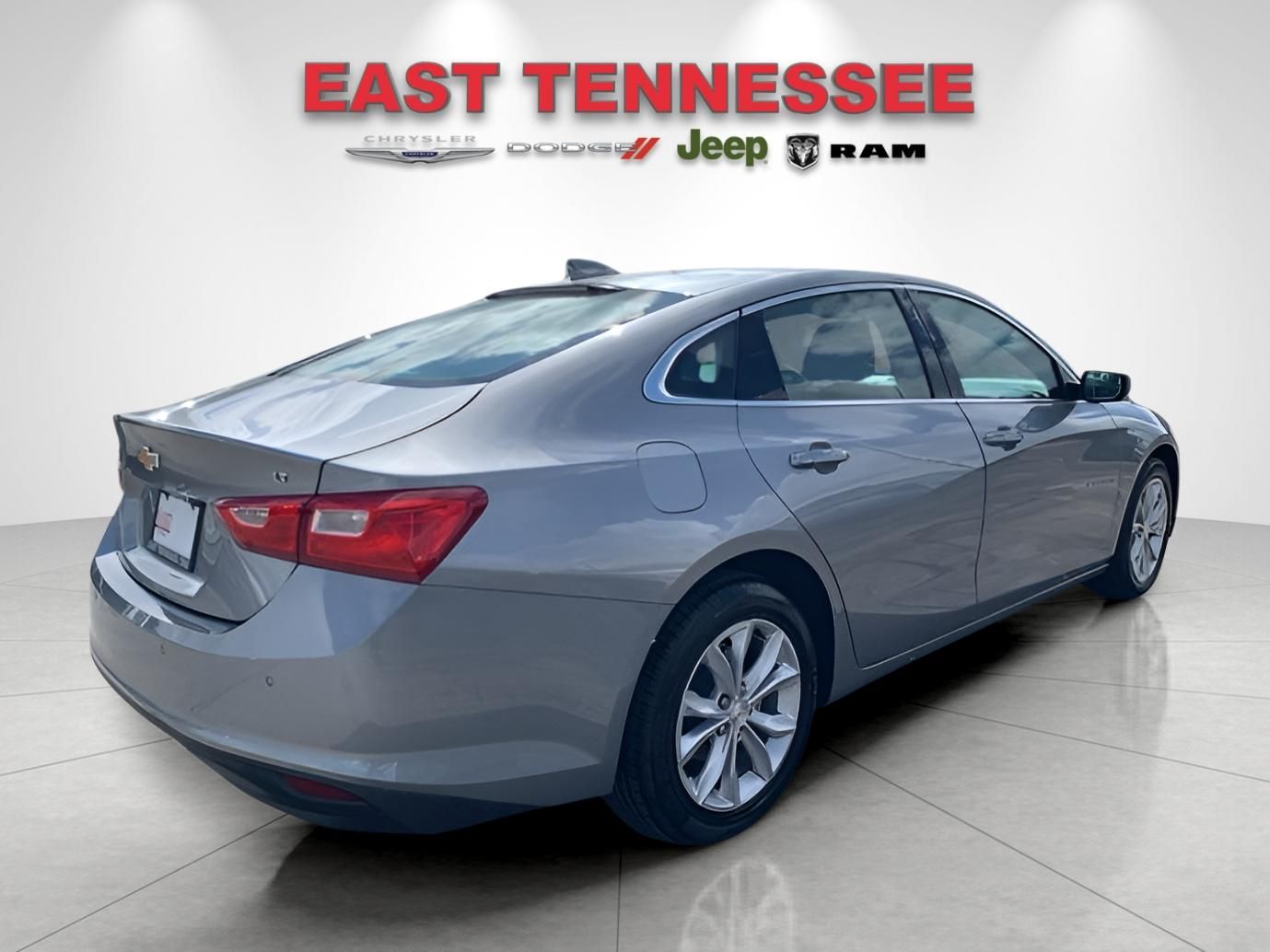 2025 Chevrolet Malibu 1LT photo 3