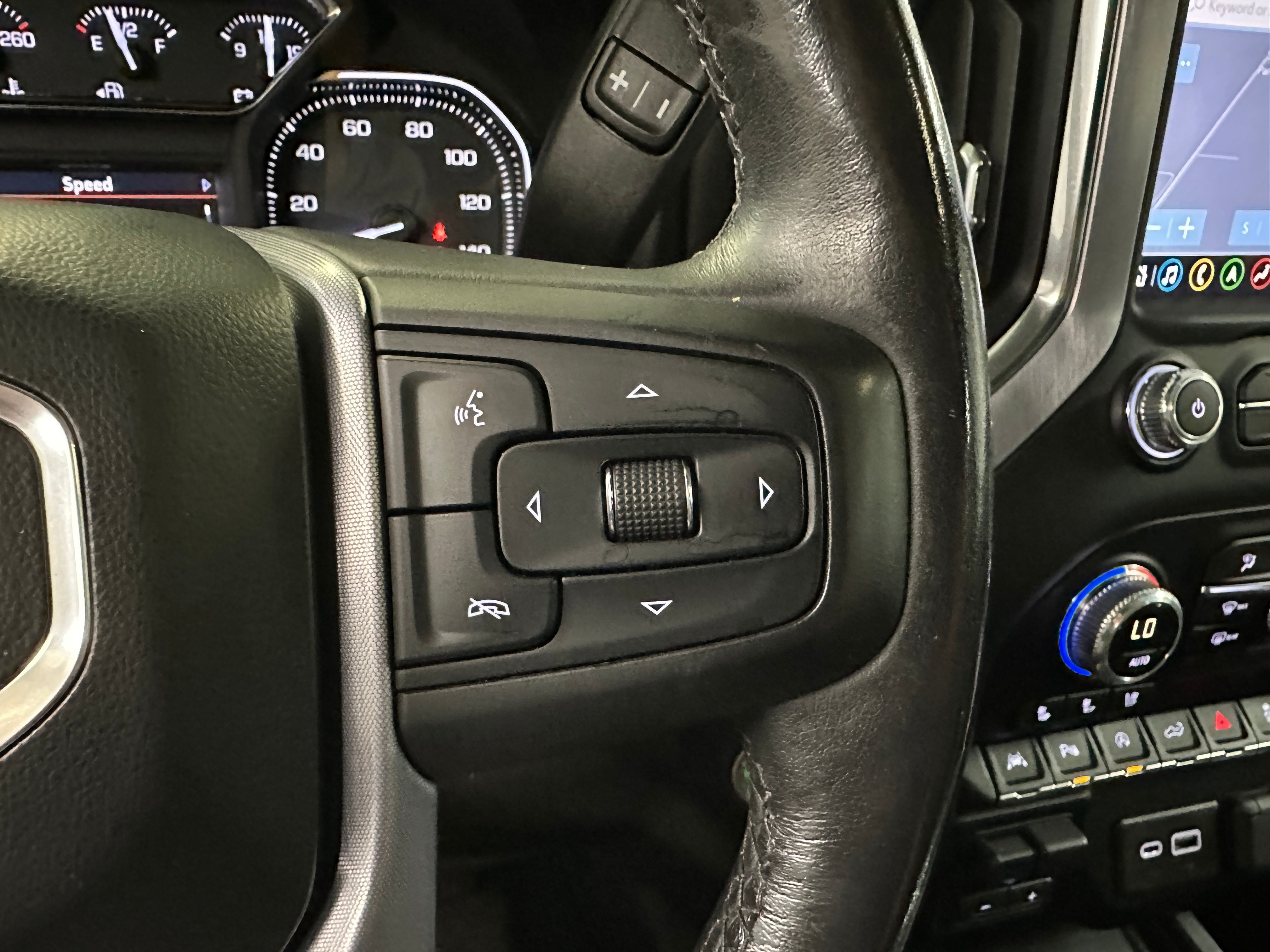 2019 Gmc Sierra 1500 SLT photo 3