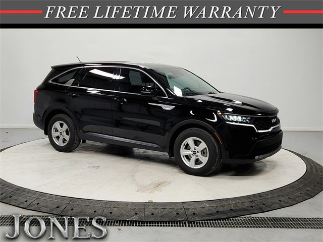 2022 Kia Sorento LX