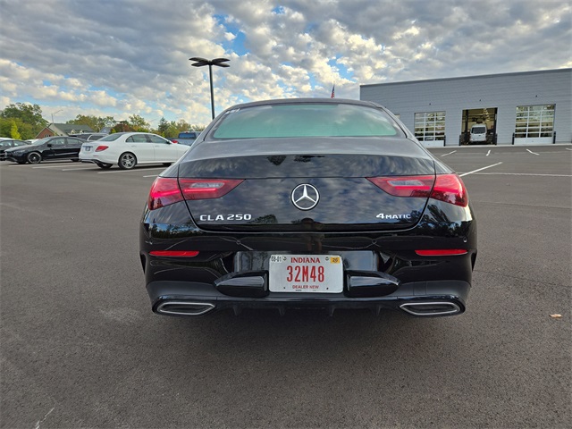 2025 Mercedes Benz CLA 250 4MATIC photo 4