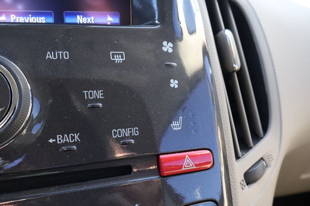 2014 Chevrolet Volt Base photo 21
