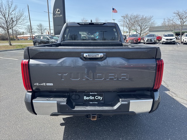 2023 Toyota Tundra Limited photo 4