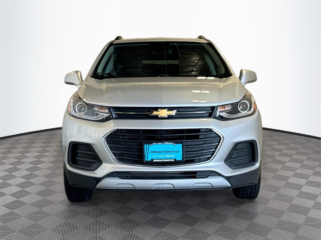 2018 Chevrolet Trax LT photo 2