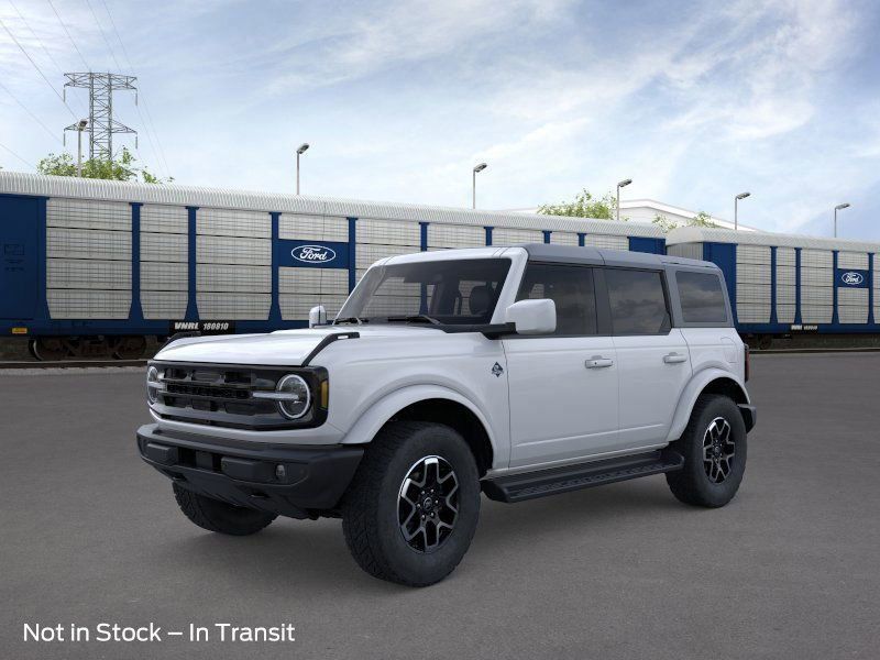 2025 Ford Bronco Outer Banks photo 2