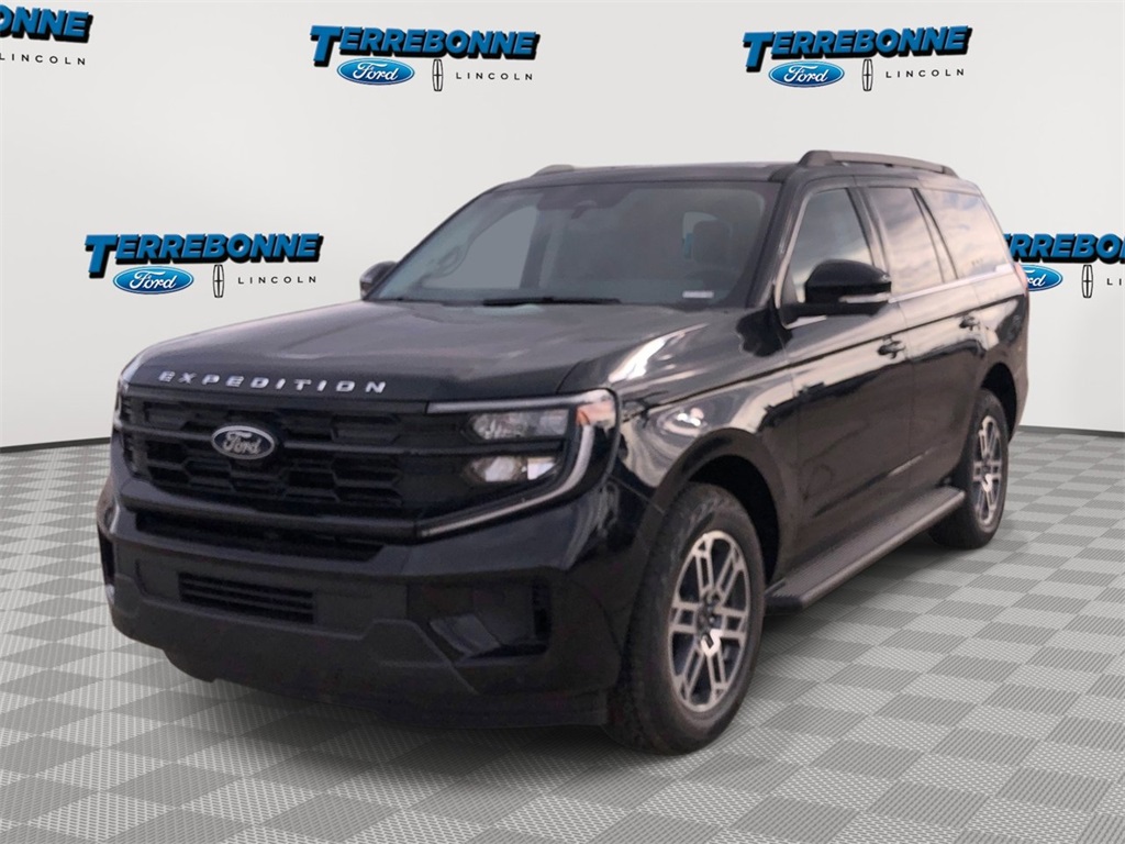2025 Ford Expedition Active's photo