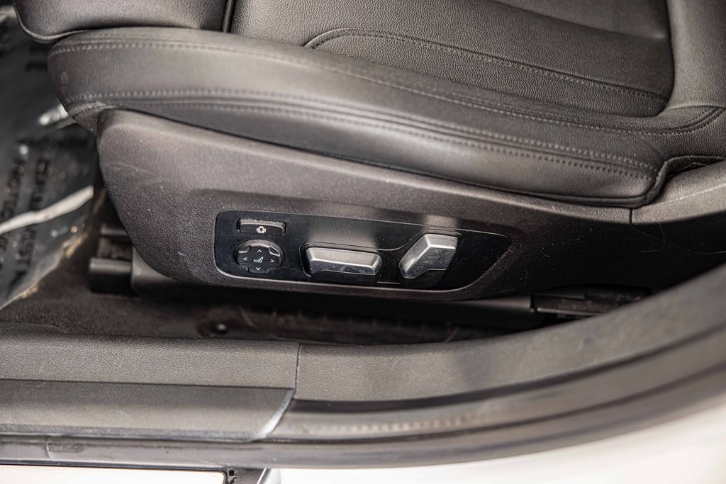 2020 BMW 330I - Image 23