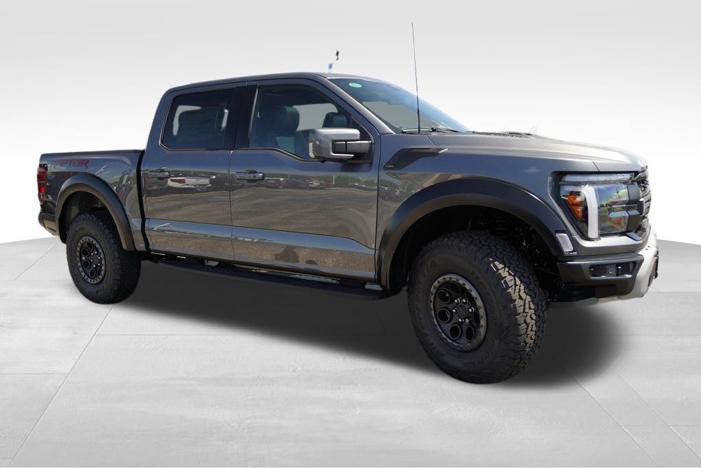 2025 Ford F-150 Raptor photo 4