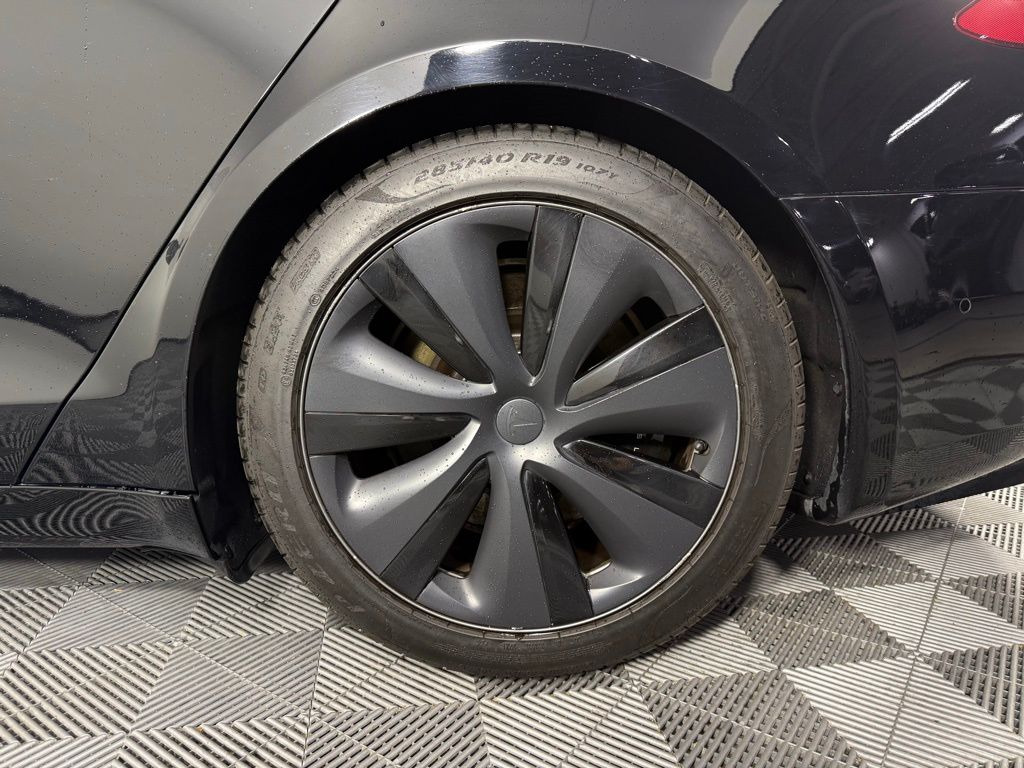 2021 Tesla Model S Long Range photo 10