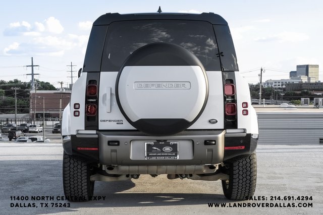 2023 Land Rover Defender 110 X-Dynamic SE photo 7