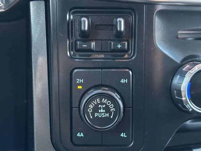 2023 Ford F-150 Lariat photo 26