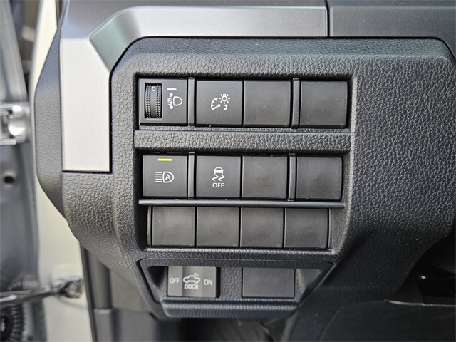 2025 Toyota Tacoma SR5 4x4 Double Cab photo 28